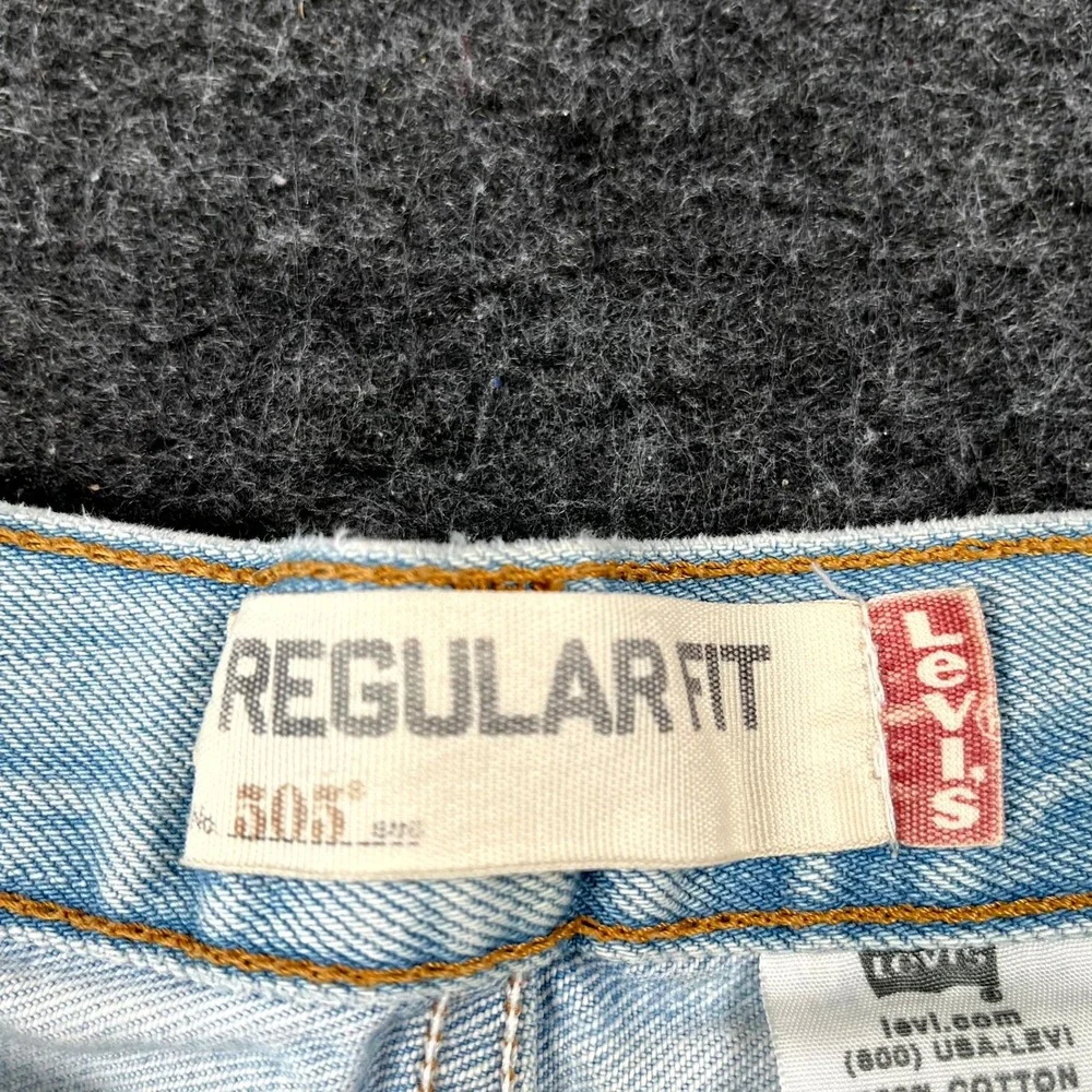 Vintage Levi's 505 Jeans Men's 36x29 Blue Denim Medium Wash Regular Fit Straight